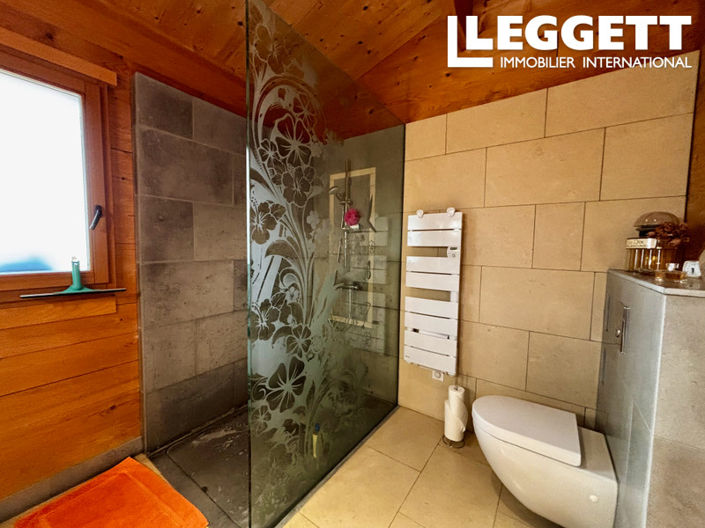 Image No.10-3 Bed House for sale