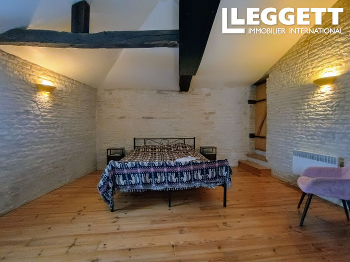 Image No.10-3 Bed House for sale