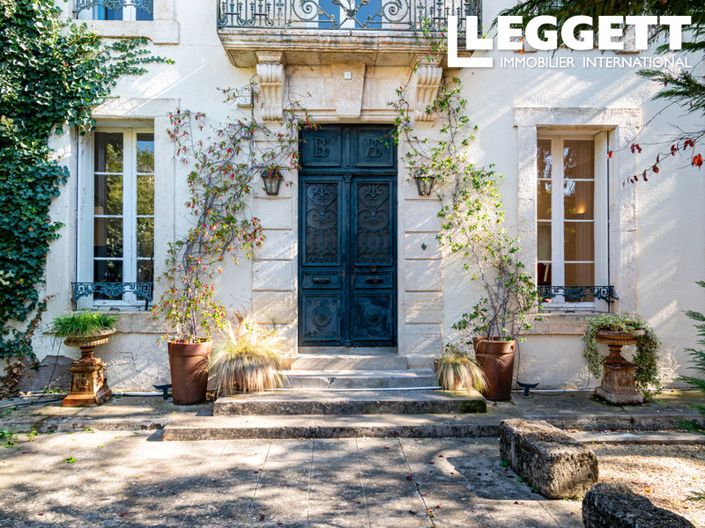 Image No.1-6 Bed House for sale