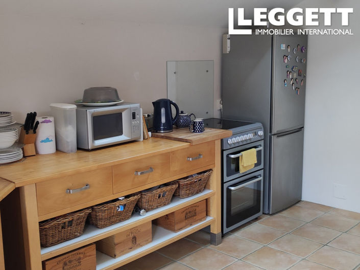 Image No.8-3 Bed House for sale