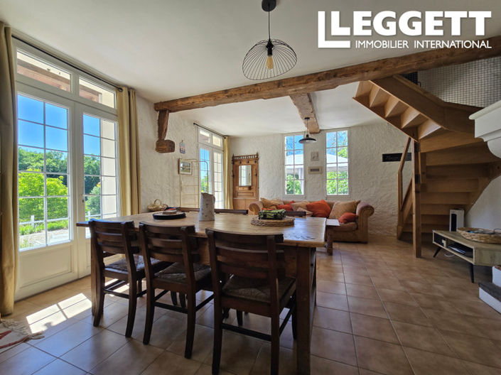 Image No.5-6 Bed House for sale