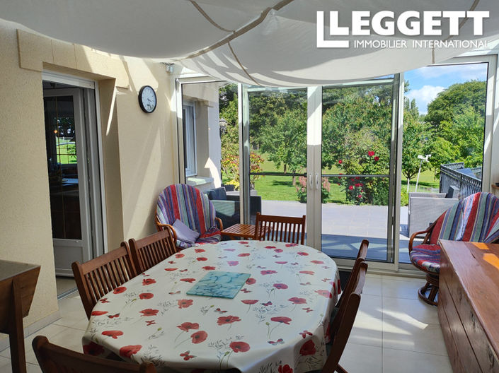 Image No.8-6 Bed House for sale