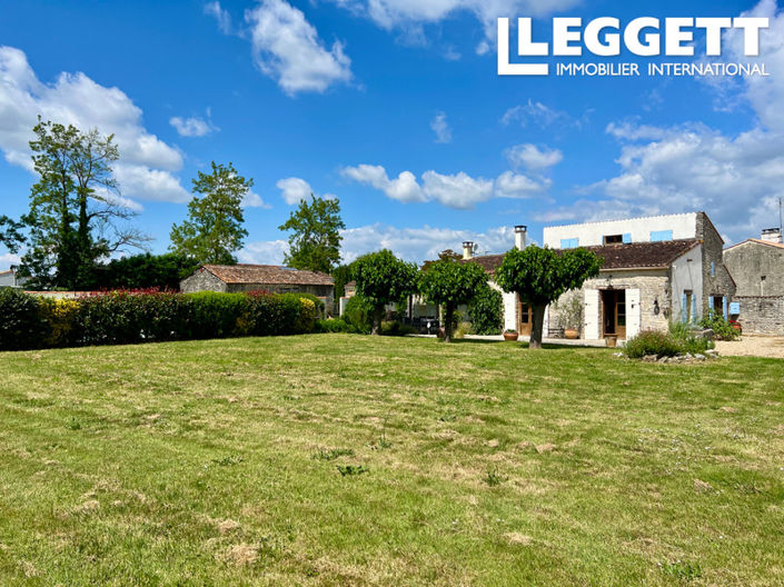 Image No.1-4 Bed House for sale