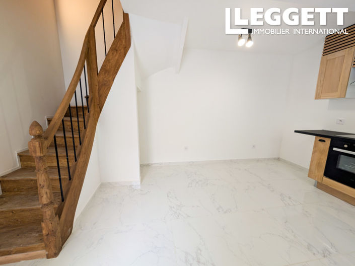 Image No.8-2 Bed House for sale