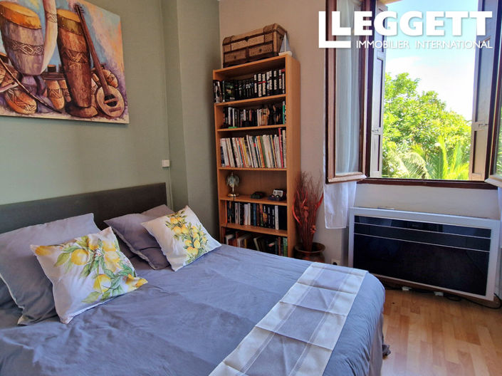 Image No.9-4 Bed House for sale