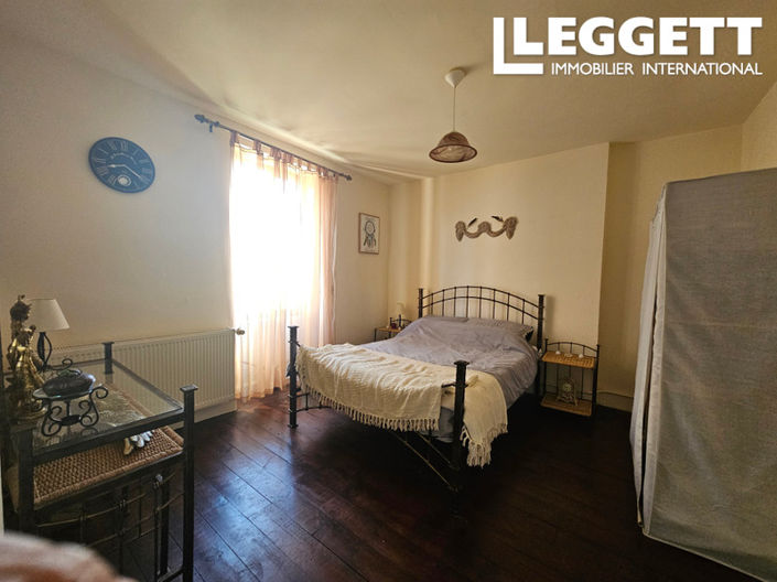 Image No.5-4 Bed House for sale