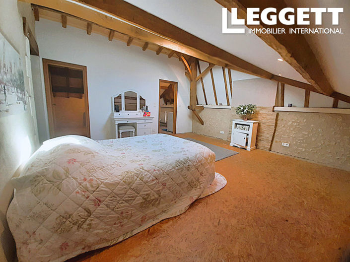 Image No.9-2 Bed House for sale