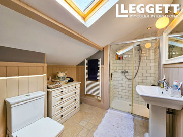 ahr0chm6ly9jzg4uagvzdglhlmltbw8vaw1hz2uvvevom