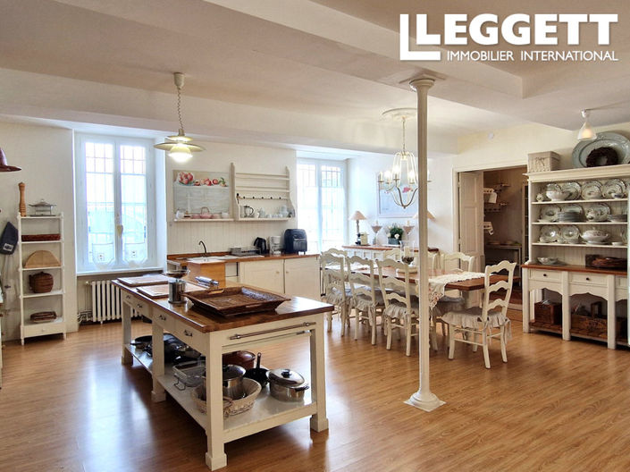 Image No.4-9 Bed House for sale