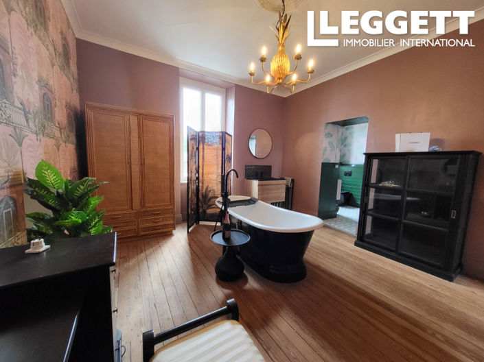 Image No.3-5 Bed House for sale