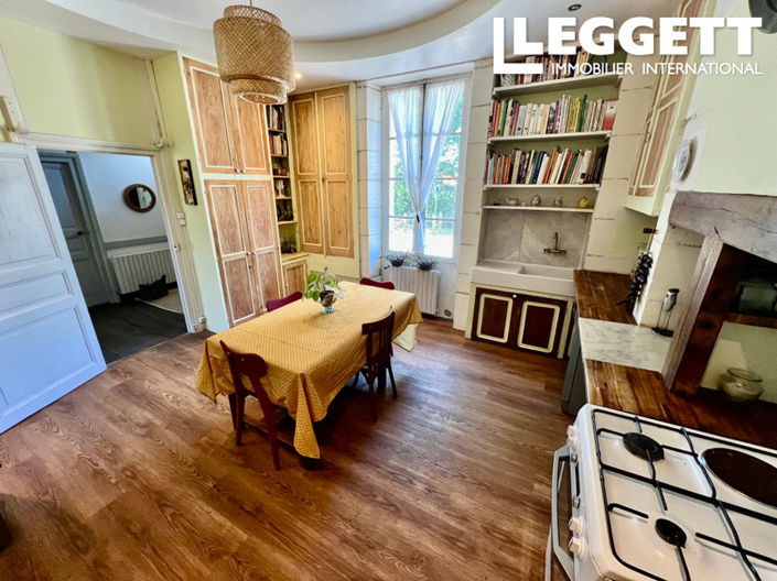 Image No.7-4 Bed House for sale