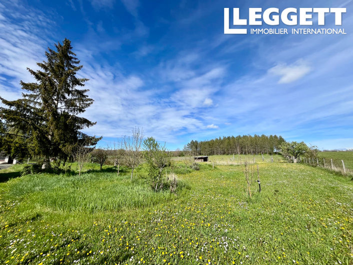 Image No.10-3 Bed House for sale