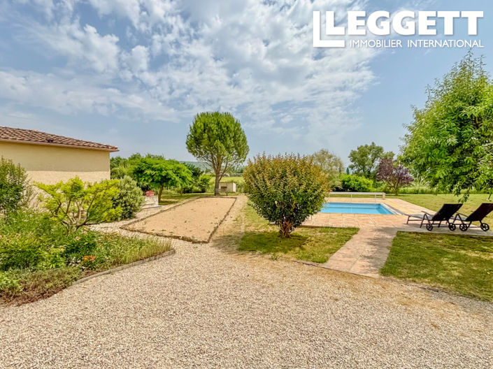 Image No.2-4 Bed House for sale