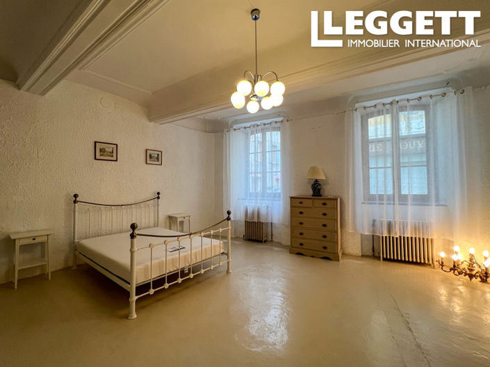 Image No.10-5 Bed House for sale