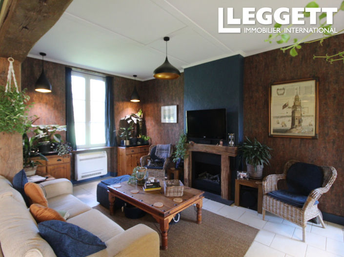 Image No.4-10 Bed House for sale