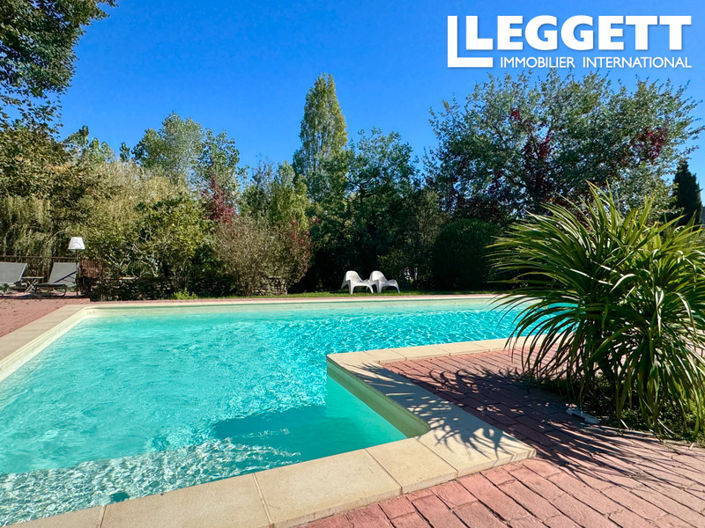 Image No.2-10 Bed House for sale