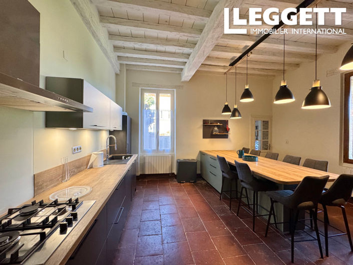 Image No.5-10 Bed House for sale