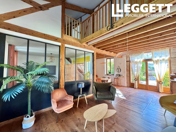 Image No.8-10 Bed House for sale