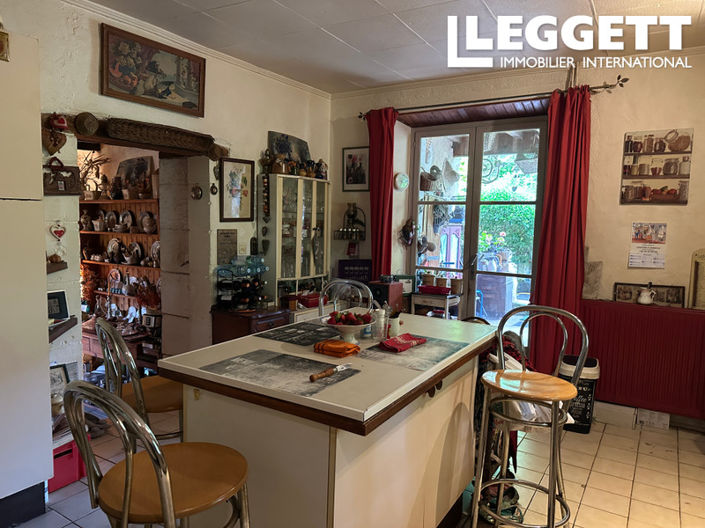 Image No.4-6 Bed House for sale