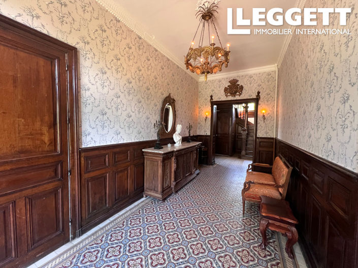 Image No.3-8 Bed Chateaux for sale