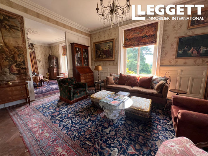 Image No.4-8 Bed Chateaux for sale