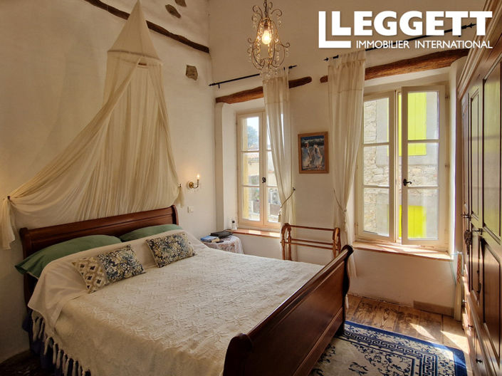 Image No.5-2 Bed House for sale