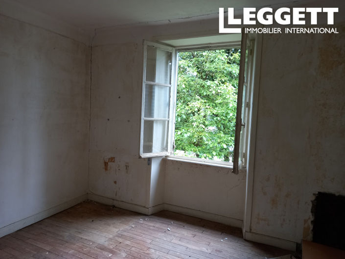 Image No.6-5 Bed House for sale