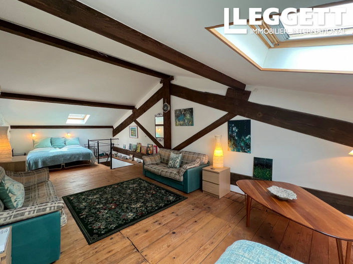 Image No.7-4 Bed House for sale