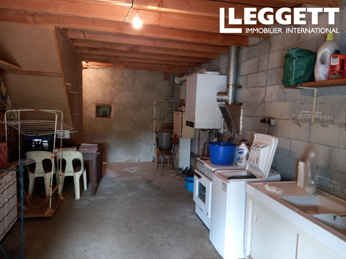 Image No.8-2 Bed House for sale