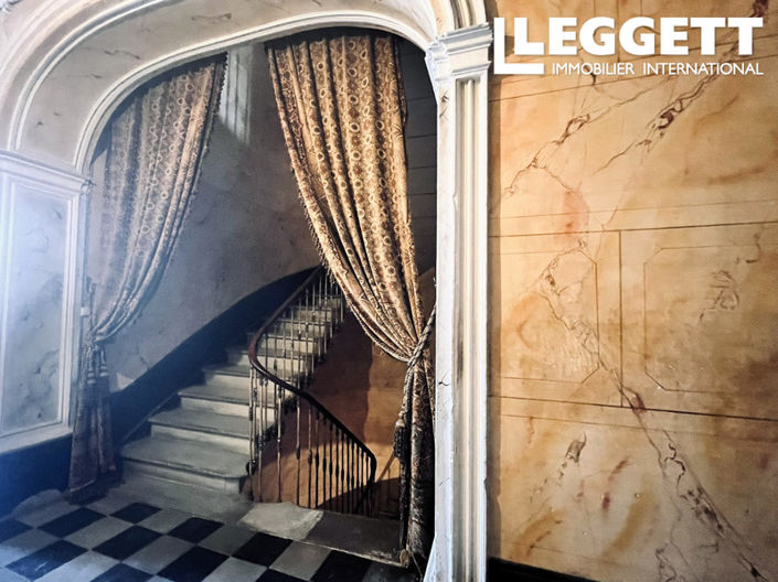 Image No.3-6 Bed House for sale