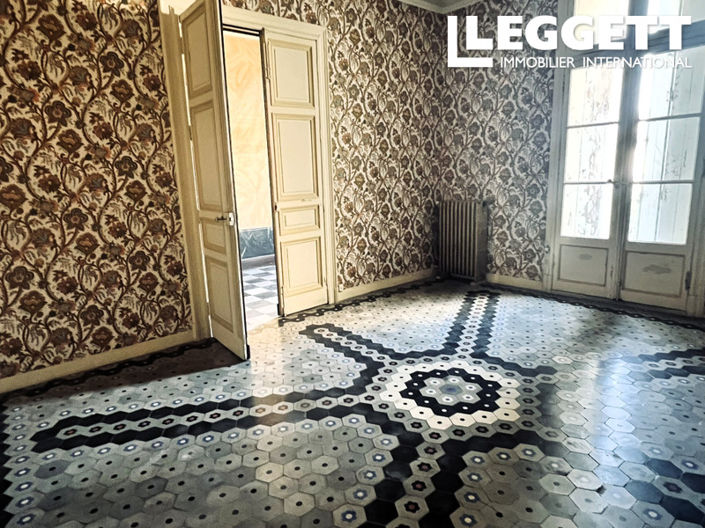 Image No.4-6 Bed House for sale