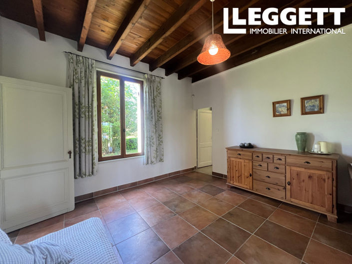 Image No.5-4 Bed House for sale