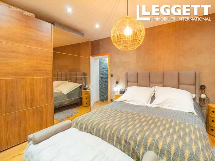 Image No.3-2 Bed House for sale