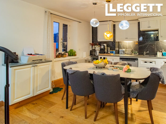 Image No.6-2 Bed House for sale