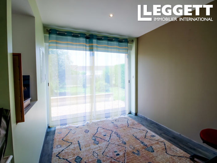 Image No.9-4 Bed House for sale