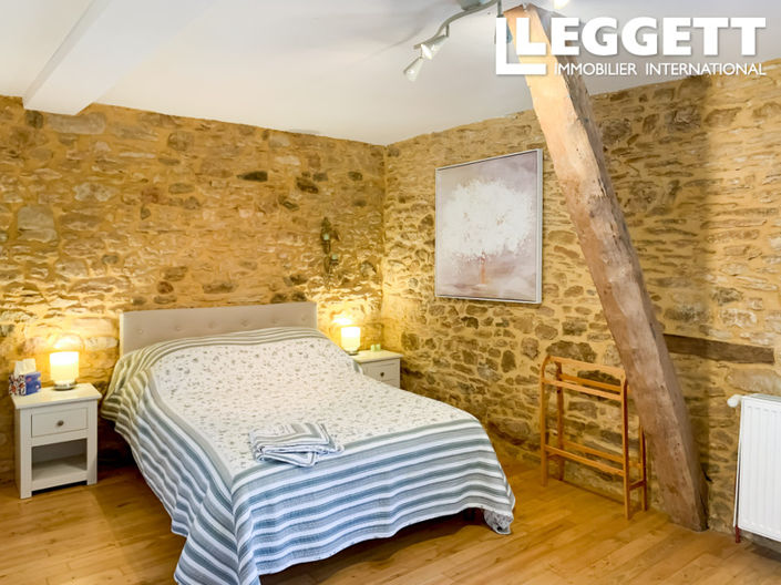 Image No.7-5 Bed House for sale