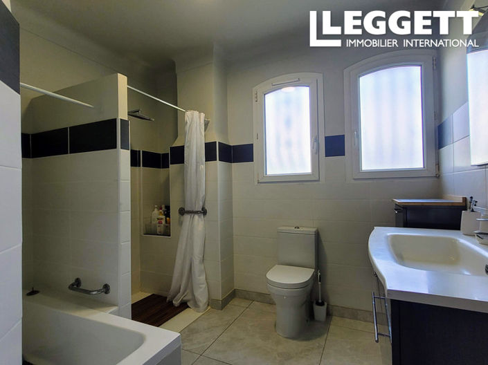 Image No.5-5 Bed House for sale