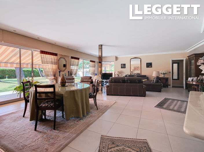 Image No.3-3 Bed House for sale