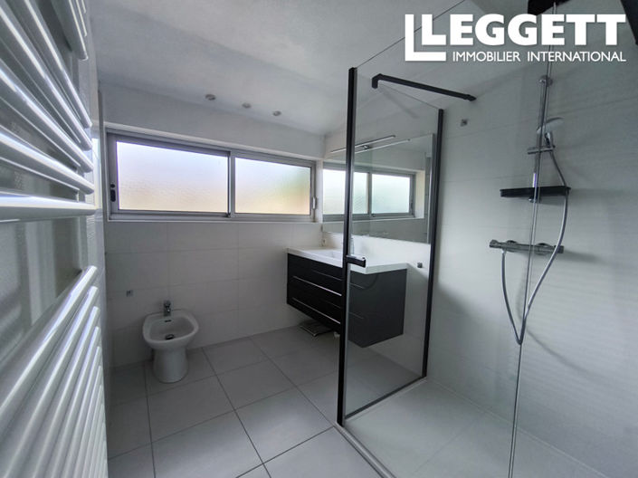 Image No.4-3 Bed House for sale