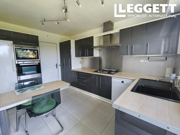 ahr0chm6ly9jzg4uagvzdglhlmltbw8vaw1hz2uvvevom