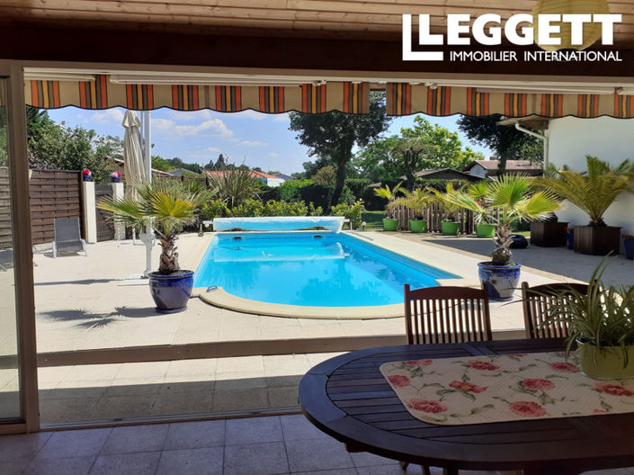 Image No.8-3 Bed House for sale