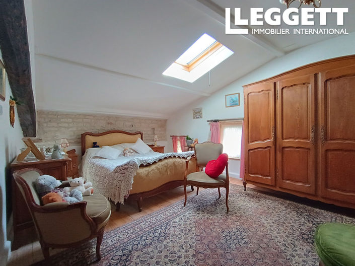 Image No.6-3 Bed House for sale