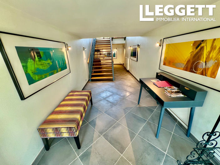 Image No.7-7 Bed House for sale