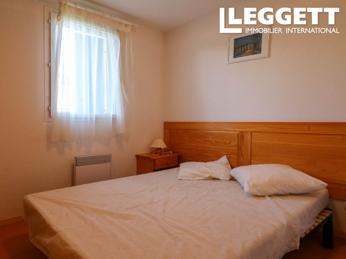 Image No.9-2 Bed House for sale