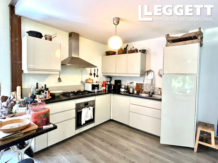 Image No.8-3 Bed House for sale