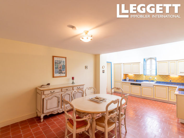 Image No.8-3 Bed Apartment for sale