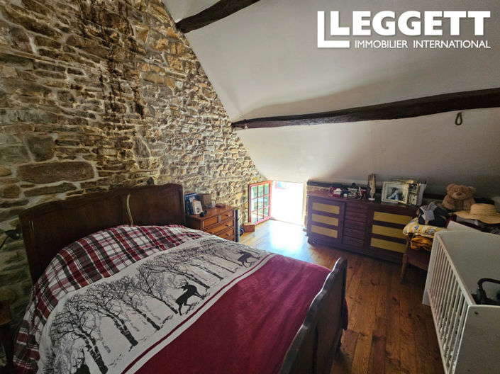 Image No.6-3 Bed House for sale