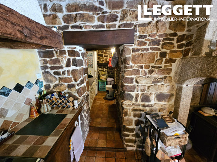 Image No.8-3 Bed House for sale