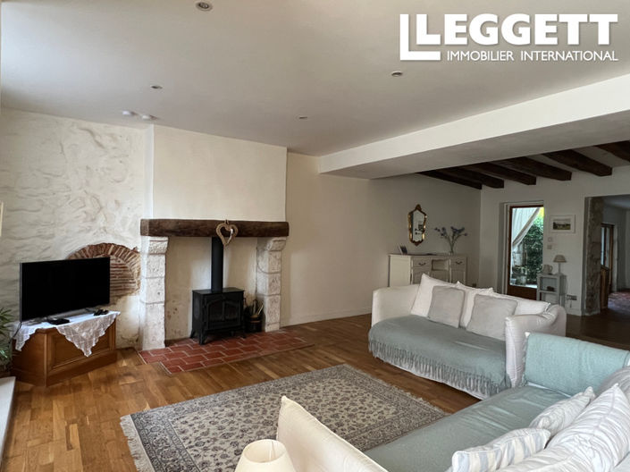 Image No.6-3 Bed House for sale