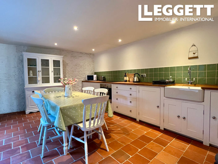 Image No.7-3 Bed House for sale